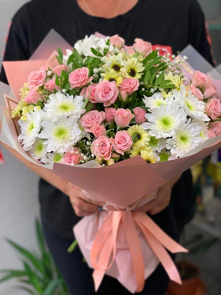 Букет цветов из: Розы и Хризантемы в Талой