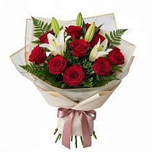 Букет цветов из:  Лилии и Розы в Талой