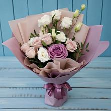 Букет цветов из:  Розы и Лизиантусы в Талой