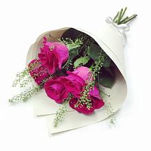 Букет цветов из:  Розы в Талой