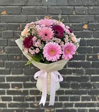 Букет цветов из:  Герберы и Хризантемы в Талой