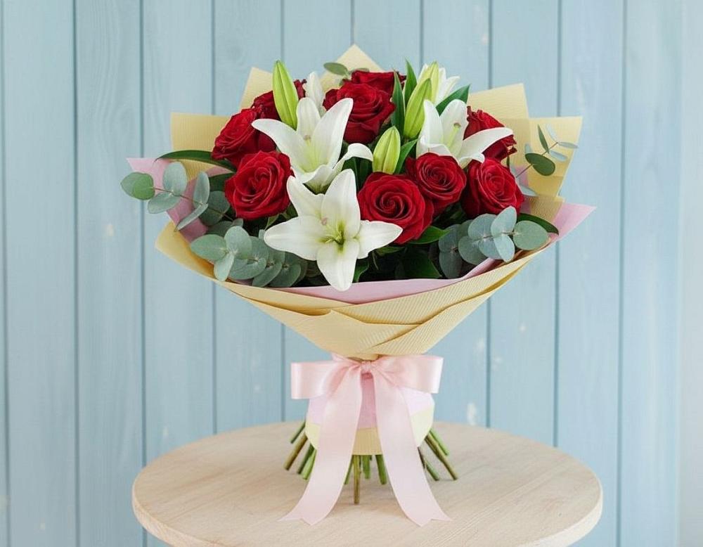 Букет цветов из: Лилии и Розы в Талой